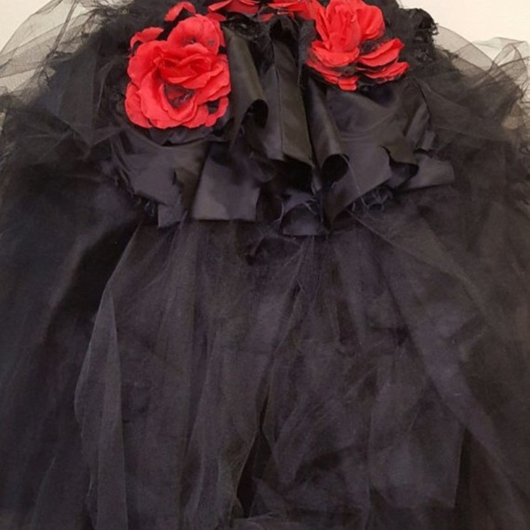 BELLA BLACK SWAN Goth Corset Wedding Ballgown Set - Picture 4 of 5